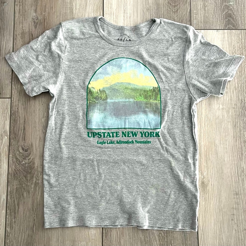 PacSun Gray Graphic New York Baby Tee Size Small